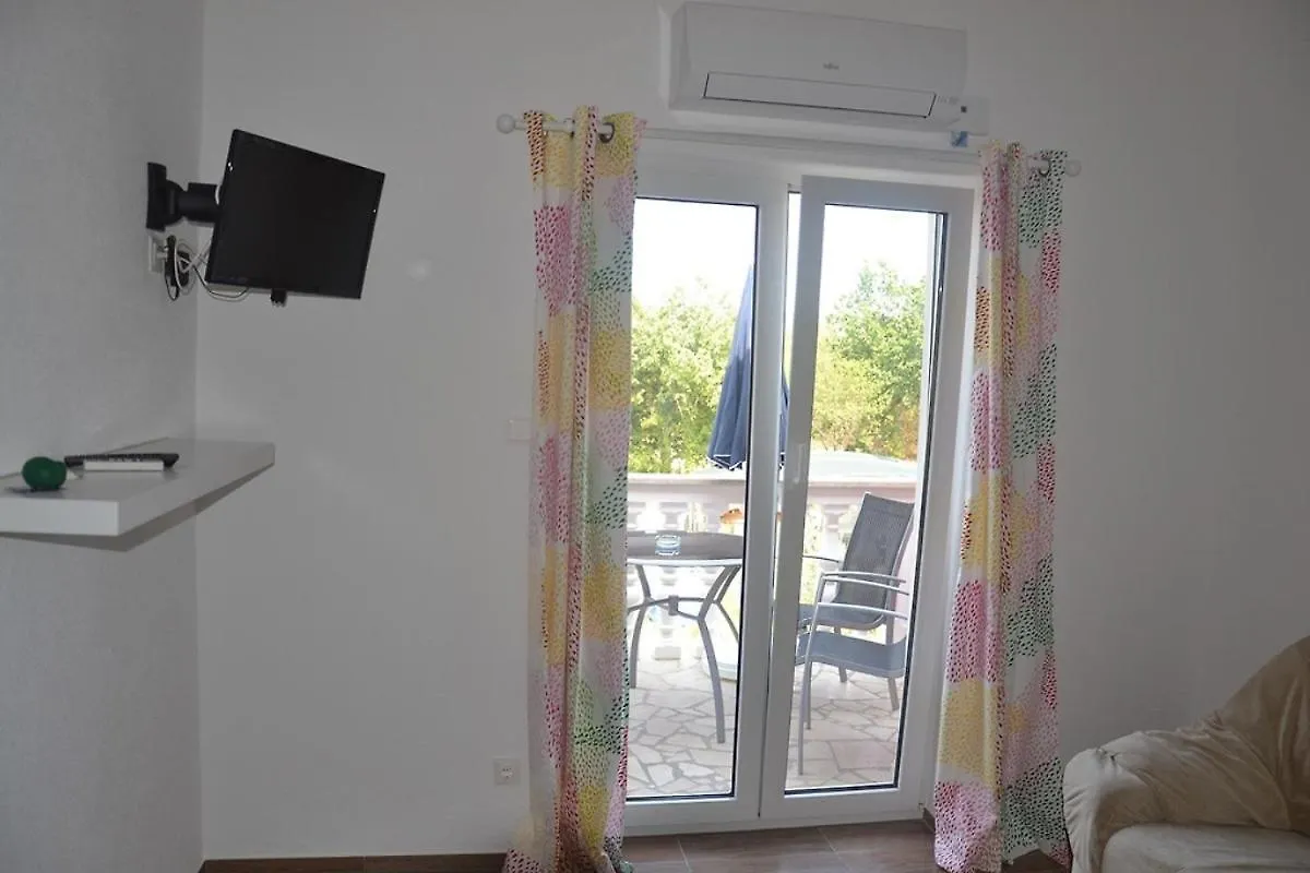 Apartment Letica 2 Malinska